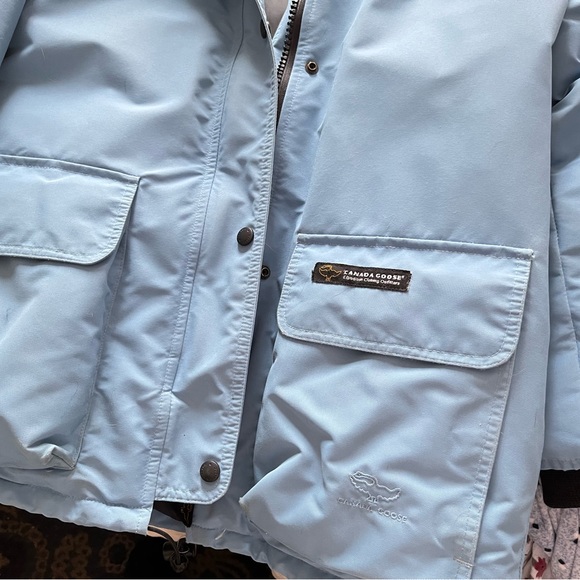 Canada Goose - Picture 4 of 6